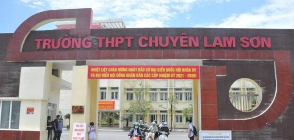 Thanh Hóa: Sau phúc khảo, thí s.inh thi trường chuyên tăng từ 1 điểm thành 9 điểm