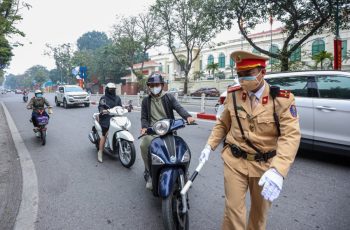 Từ ngày mai: Chạy quá tốc độ trong khu đông dân cư có thể bị phạt tới 12 triệu đồng – News