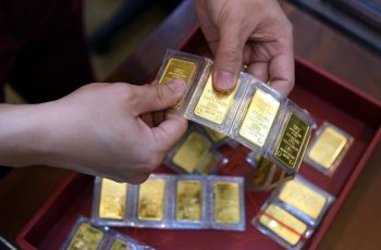 NÓNG: Giá vàng tăng cao kỷ lục