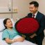 Tám năm làm vợ chồng, cuối cùng tôi cũng chọn buông tay. Đúng ngày kỷ niệm cưới lần thứ tám, anh ta tặng tôi 999 đóa hồng đỏ thắm. Ngay khi vừa được đẩy ra khỏi phòng phẫu thuật, tôi bình tĩnh nhấc máy gọi điện, yêu cầu ly hôn.