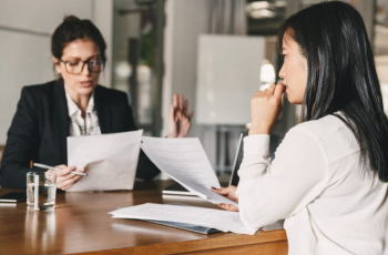 Chồng mất để lại sổ tiết kiệm 6 tỷ, vợ đi rút tiền thì ngân hàng nói: ‘Chị không có quyền rút tiền’ Chồng mất để lại sổ tiết kiệm 6 tỷ, vợ đi rút tiền thì ngân hàng nói: ‘Chị không có quyền rút tiền’