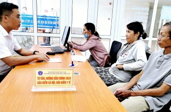 3 trường hợp này sẽ bị tạm dừng việc hưởng lương hưu, trợ cấp BHXH hằng tháng