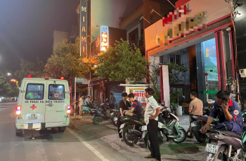 Chồng sat hai vợ trong khách sạn, gọi điện báo cho người thân ở TP.HCM