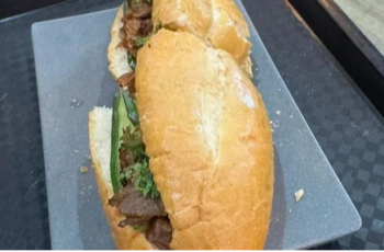 Hành khách than trời về ổ bánh mì 208.000 đồng ở sân bay Nội Bài, Cục Hàng không nói gì? Hành khách than trời về ổ bánh mì 208.000 đồng ở sân bay Nội Bài, Cục Hàng không nói gì?