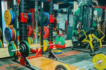 Phòng gym làm ăn thua lỗ, ông chủ giả vờ tổ chức du lịch rồi lừa bán hơn 30 nhân viên sang Myanmar Phòng gym làm ăn thua lỗ, ông chủ giả vờ tổ chức du lịch rồi lừa bán hơn 30 nhân viên sang Myanmar