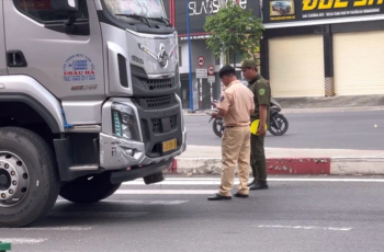 TP HCM: Đi thăm con bị tạm giam, người mẹ gặp tai nạn tuvong