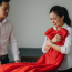 Chồng tôi bỗng dưng mua cho em dâu chiếc váy màu đỏ nói là sinh nhật thím dâu trong khi quên cả sinh nhật vợ cách đó 2 ngày, tôi tìm hiểu chi tiết mới biết bí mật hai người họ