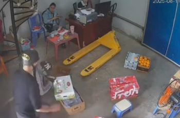 Camera vụ cầm dao xông vào nhà tấn công 3 người ở Hải Phòng: Nguyên nhân ban đầu