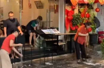 Công an làm việc với nhà hàng đổ nước xà phòng ‘đuổi’ người xem diễu binh