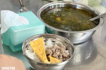 Vụ suất ăn trường học bị tố không đảm bảo: Đầu bếp tố cáo đã nghỉ việc