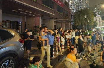 Cháy căn hộ chung cư ở TP HCM, nhiều người hoảng loạn