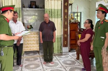 Bắt tạm giam Trần Thị Tuyết sinh năm 1963 Bắt tạm giam Trần Thị Tuyết sinh năm 1963